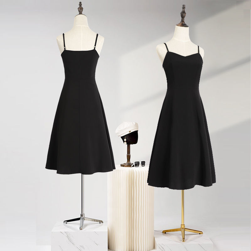 OUKABUYI法式金丝绒厚款小黑裙冬季新款收腰连衣裙气质过膝长裙子