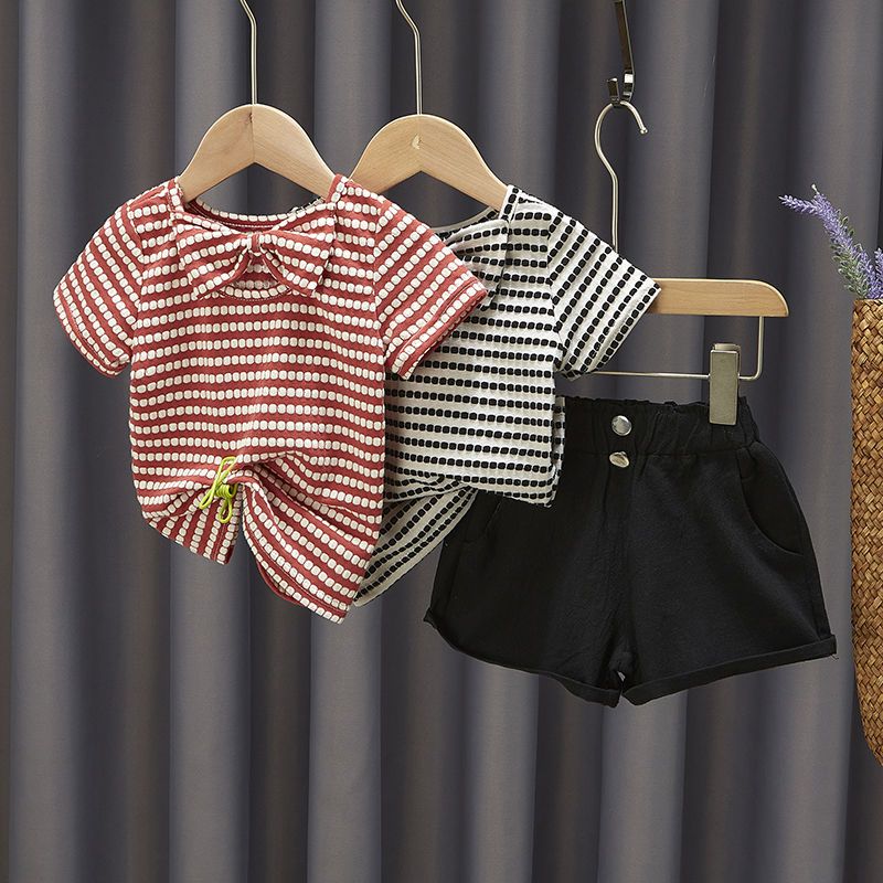 Girls summer short-sleeved t-shirt 2022 new girl baby fashionable short-sleeved suit princess children's shorts two pieces