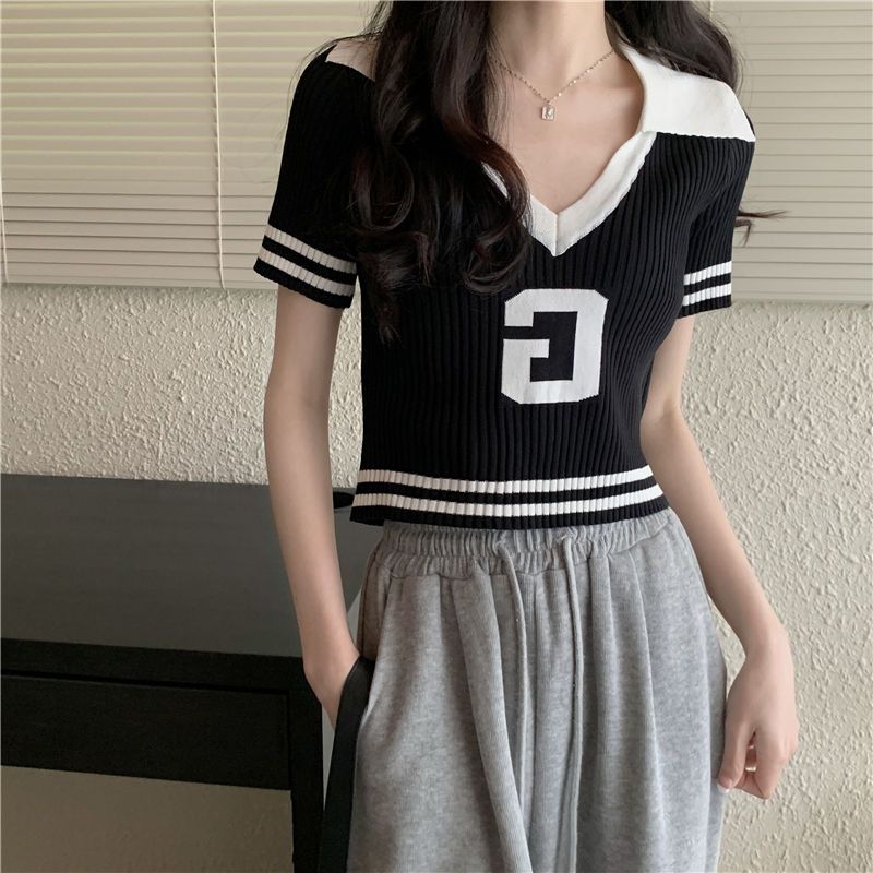 College style v-neck short-sleeved t-shirt sweater women's thin section  new summer loose unique short top trend