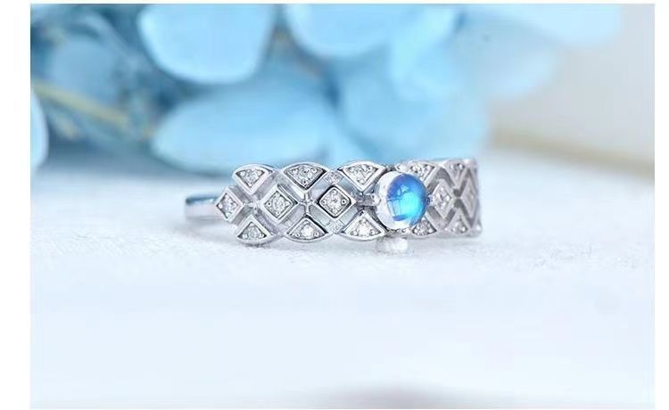 Natural Moonstone Ring In Sterling Silver Vintage Design Women_voghion.com