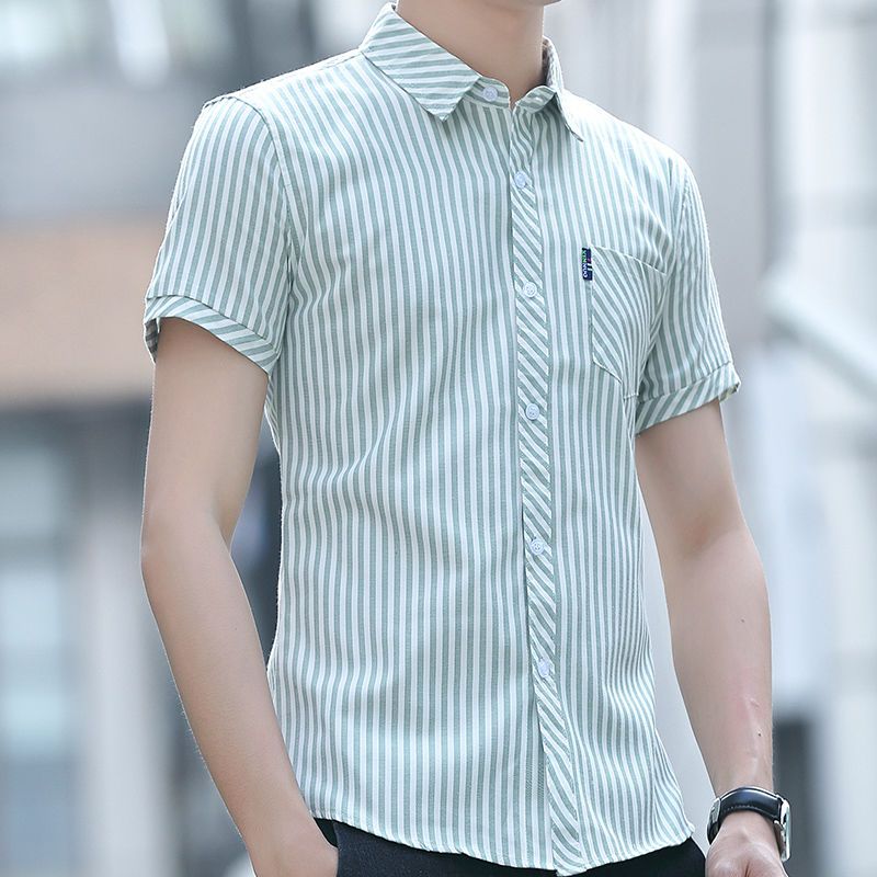Summer new short-sleeved shirt men's classic striped shirt with pockets youth men's Korean version of slim upper clothes