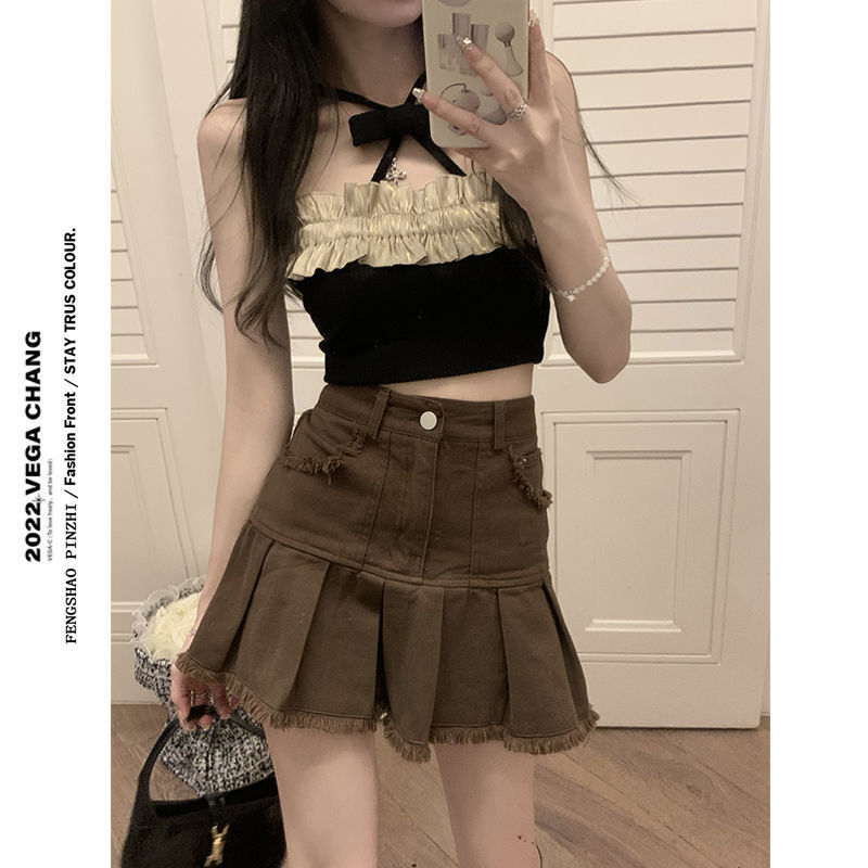 Spice girl brown denim skirt female ins summer 2023. New design sense niche raw edge pleated skirt