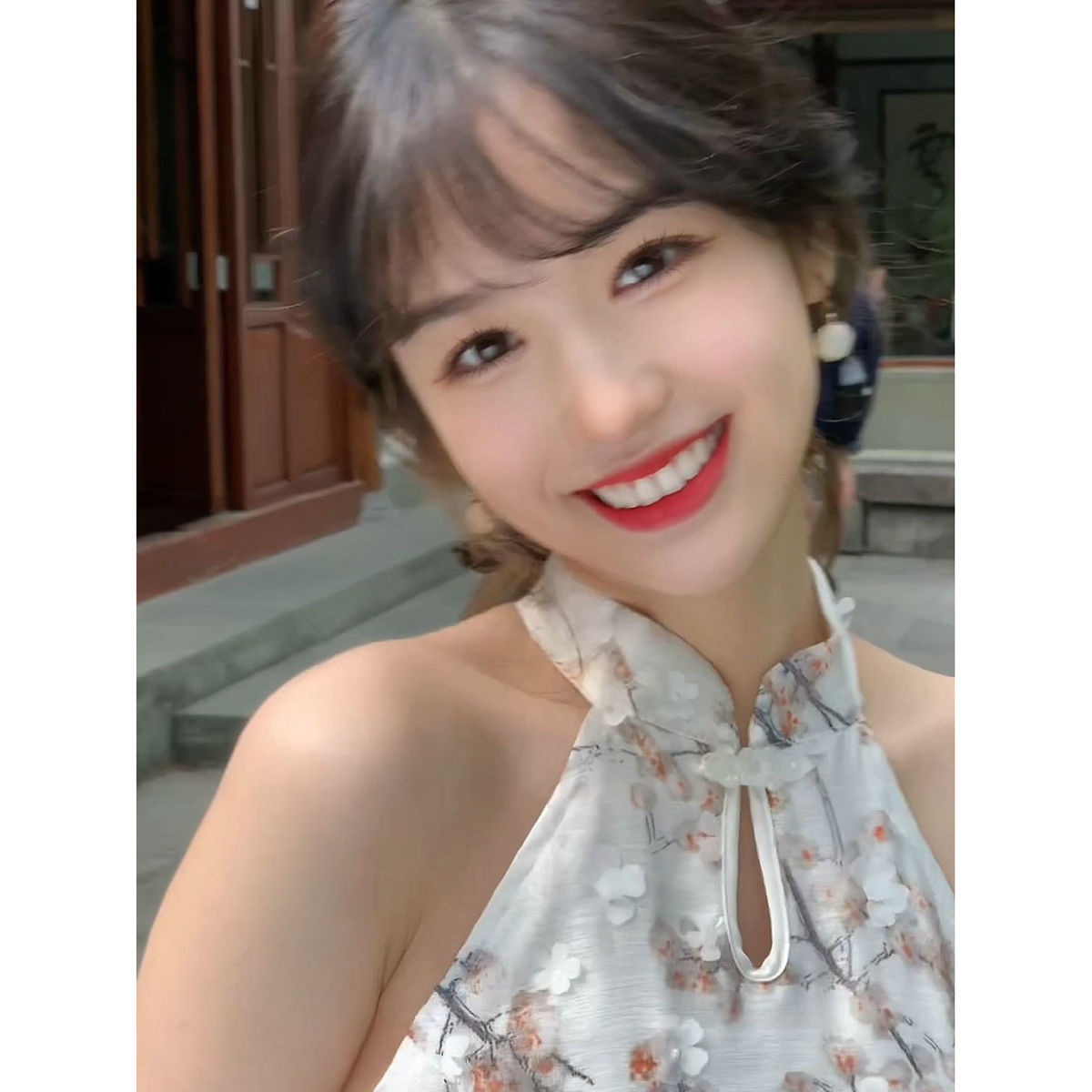 踏雪尋梅掛脖碎花雪紡改良旗袍連衣裙女裝2023春夏修身氣質長裙女