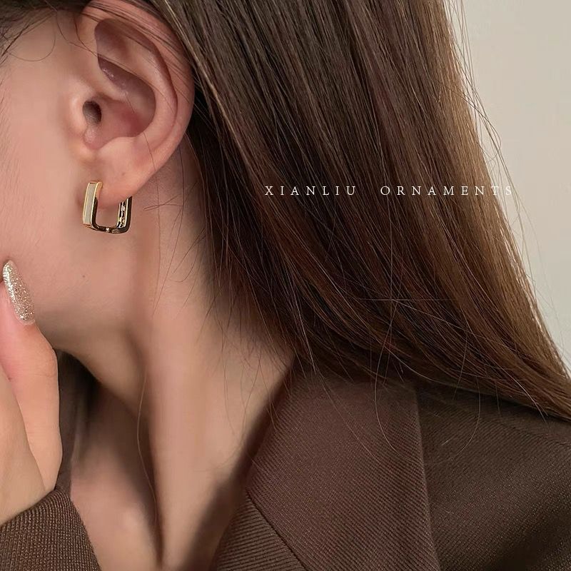 方形贝壳耳钉女耳扣高级感轻奢耳圈韩国气质耳环2022年新款潮耳饰