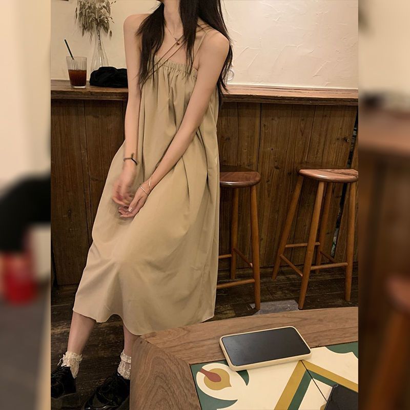 Vintage suspender dress women's summer new gentle wind loose slim A-line skirt middle long first love skirt