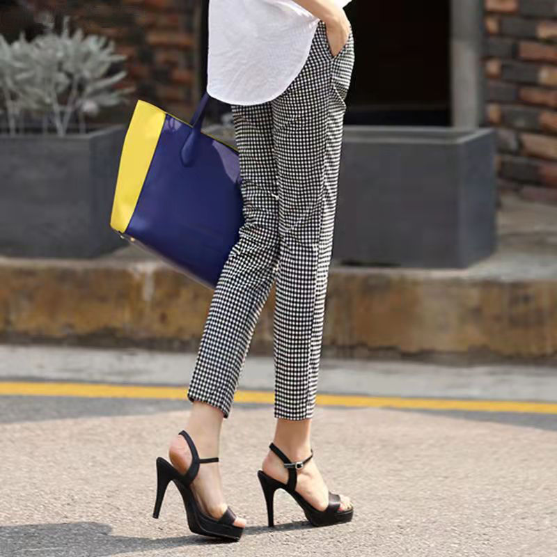 2023 summer thin Korean style slim pencil pants women's new elastic black and white plaid nine-point pants women