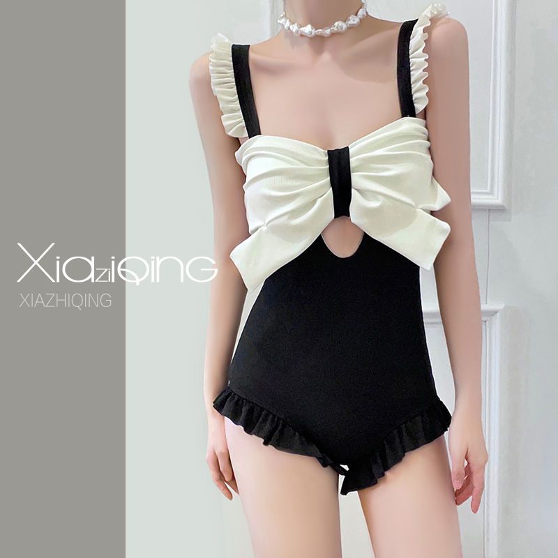 2022 new one-piece swimsuit female sense thin cover belly ins conservative small chest hot spring swimsuit girls Japanese style