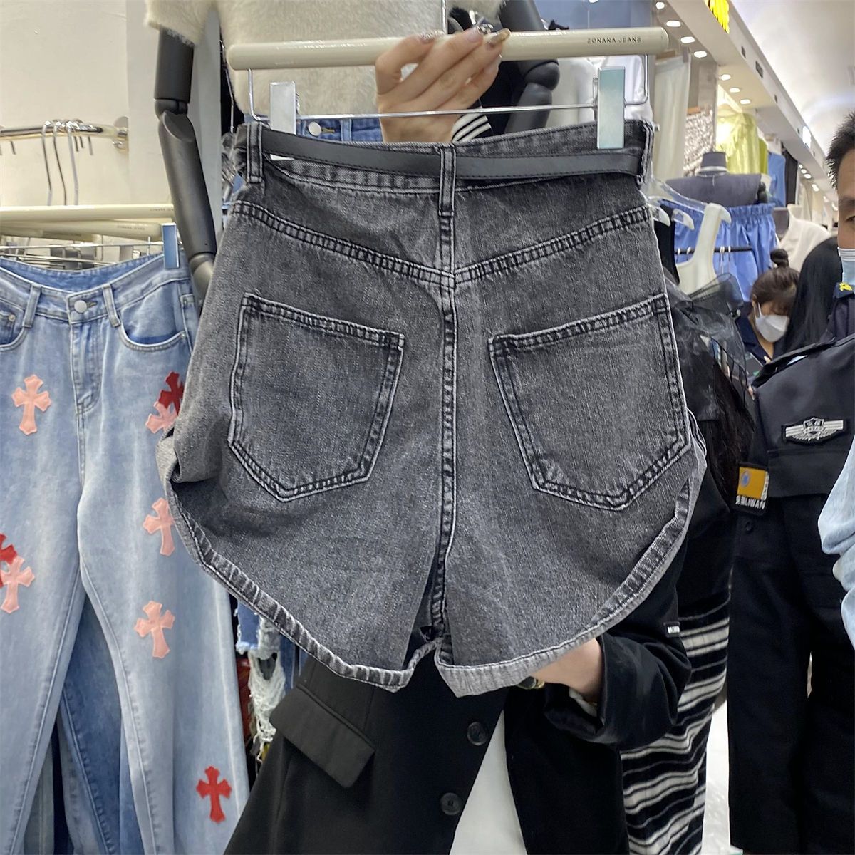 Large size fat mm denim shorts women's summer design sense high waist thin temperament wide leg pants straight a word hot pants