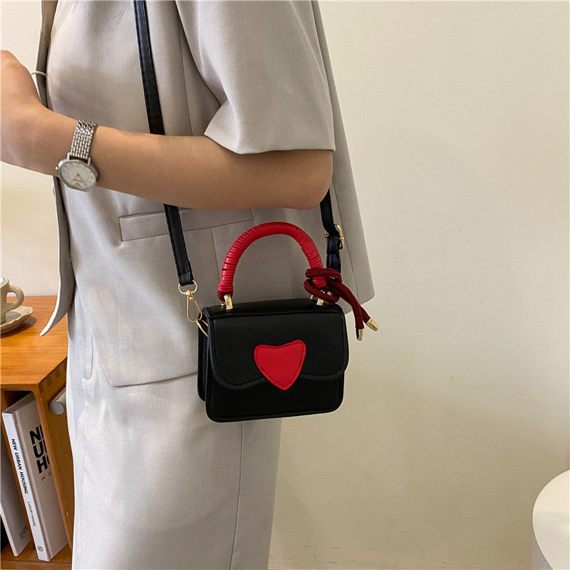 Small bag female  new one-shoulder portable Messenger bag niche design ins pink love mini small square bag