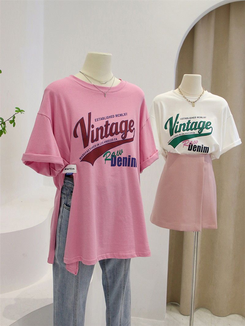 Design sense niche slit short-sleeved T-shirt women's summer 2022 new letter printing loose large size top ins tide