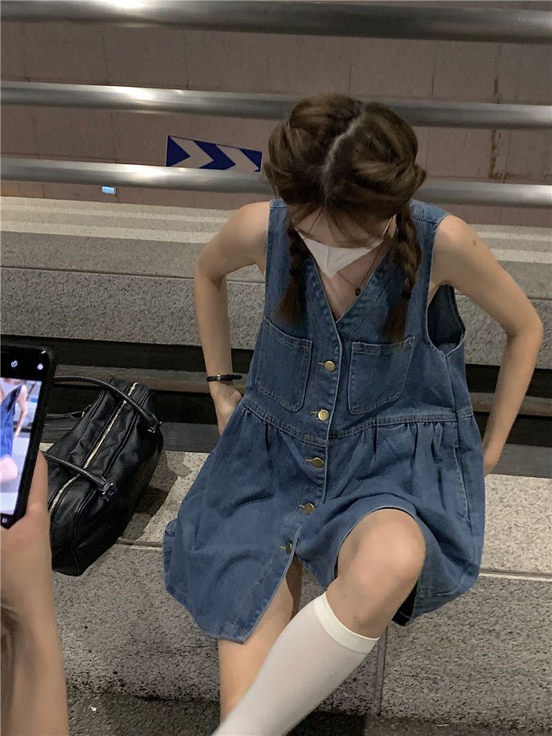 2022夏季新款減齡氣質牛仔背帶短裙女收腹顯瘦大碼小個子連衣裙子