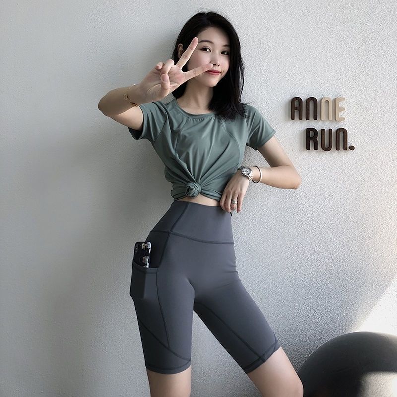 Yoga Pants women's tight high waist wear high elastic yoga clothes outside fitness quick dry running shorts quarter pants summer