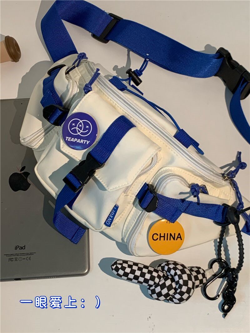 Japanese Harajuku style street trend messenger bag for men and women Korea ins retro neutral tooling chest bag all-match waist bag