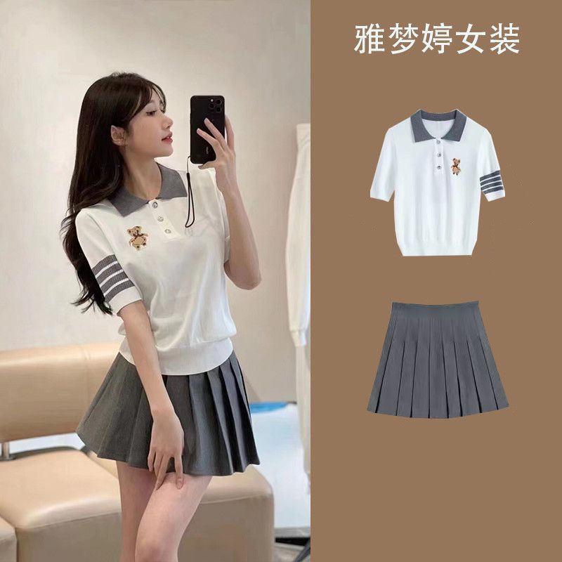 2022新款小熊學院風鹽系穿搭polo領針織衫上衣百褶裙套裝女兩件套