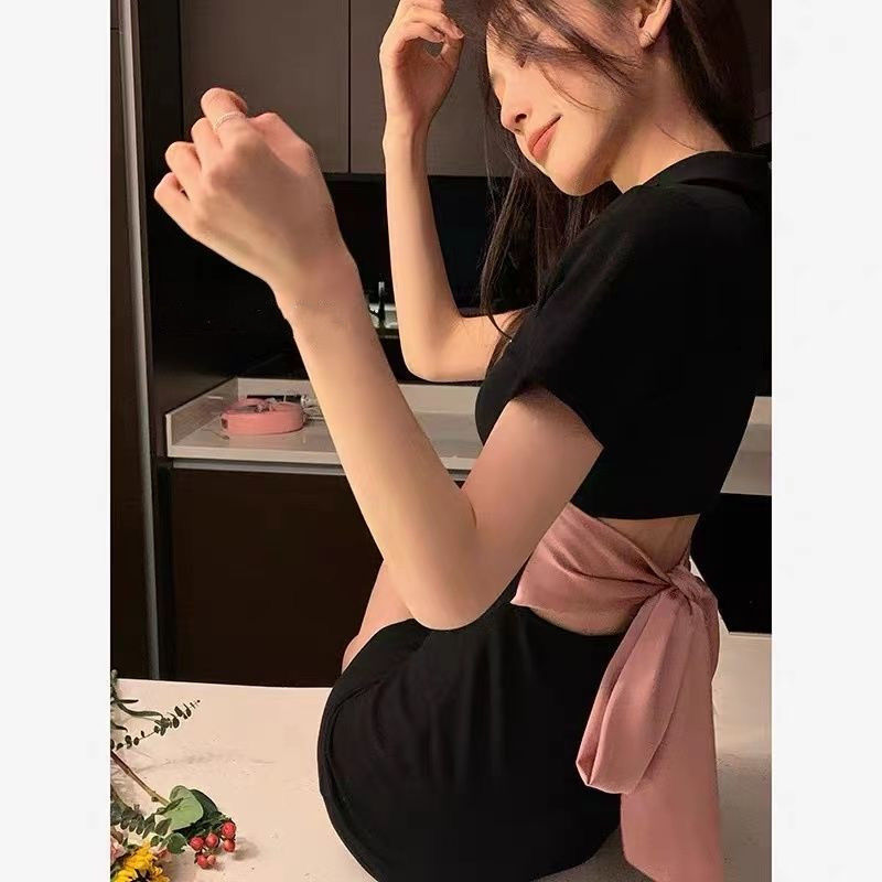 黑色連衣裙夏季女裝2023年新款修身氣質後背蝴蝶結開叉polo領短裙
