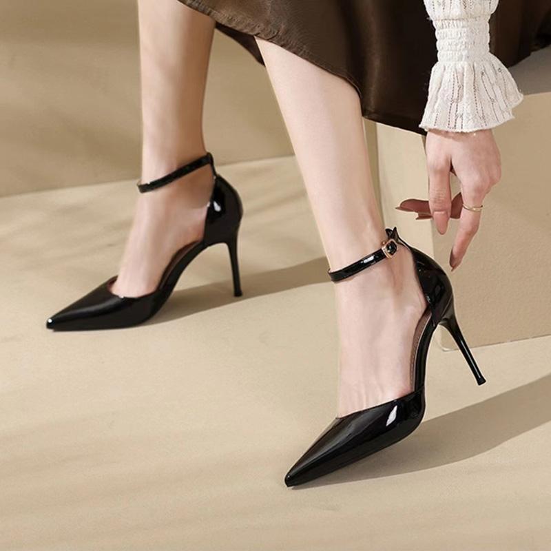 Nude Baotou sandals women's mid-heel 2023 new summer one-word buckle belt hollow stiletto professional high-heeled shoes