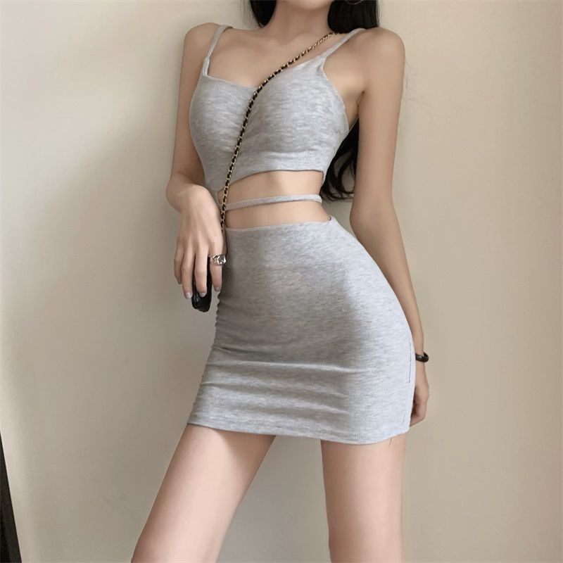 Niche design sense of sweet and spicy pure desire sexy hot girl skirt 2022 new spring and summer bag hip suspender dress female