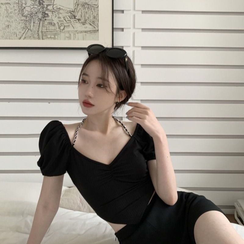 2022夏季新款設計感不規則掛脖短袖T恤女鏈條短款黑色辣妹上衣