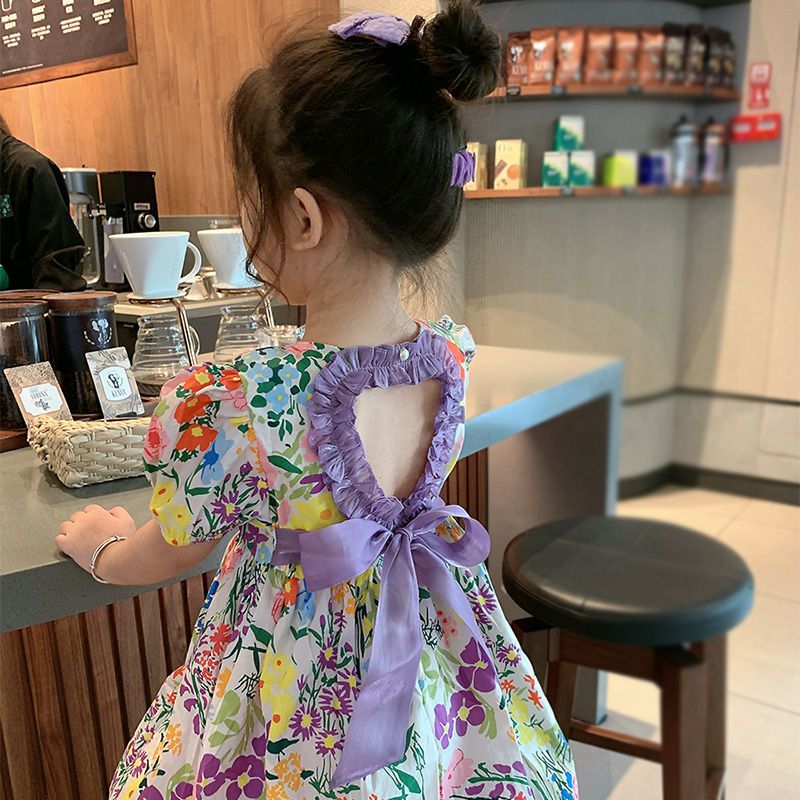 女童夏裝連衣裙兒童2023新款愛心露背公主裙寶寶洋氣純棉碎花裙子