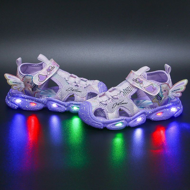 Girls with lights 2023 summer new girls Baotou sandals children's all-match soft bottom Elsa princess sandals