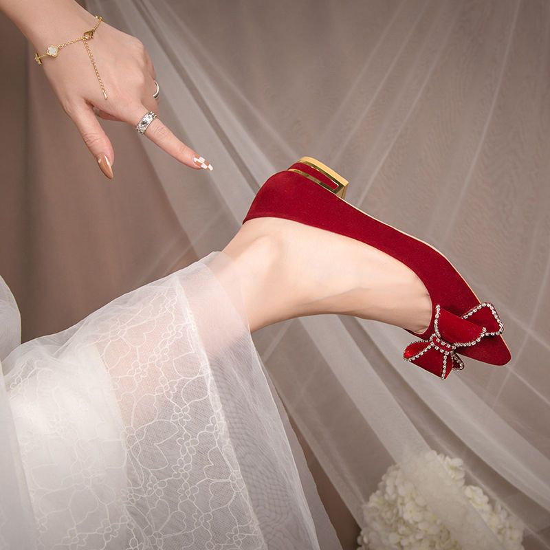 新娘结婚鞋粗跟红色高跟鞋2023新款低跟不累脚孕妇中式婚纱秀禾鞋