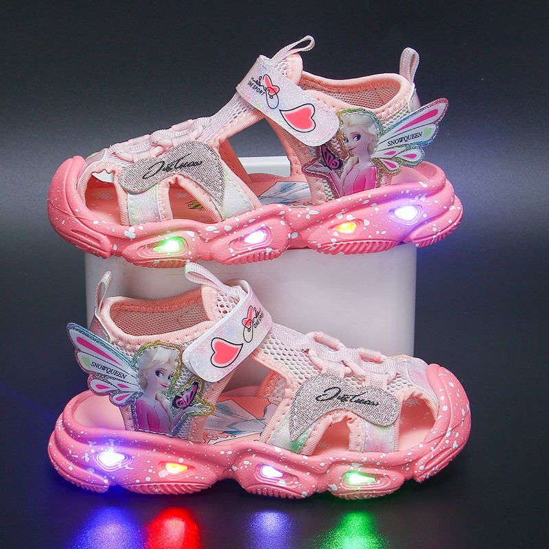 Girls with lights 2023 summer new girls Baotou sandals children's all-match soft bottom Elsa princess sandals
