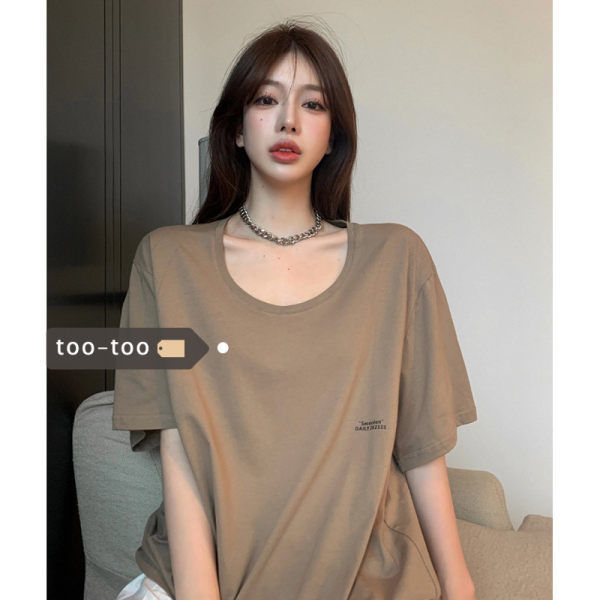 Short-sleeved t-shirt women's clothing 2023 new loose design feeling ins tide summer large size fat mm top 200 catties 300