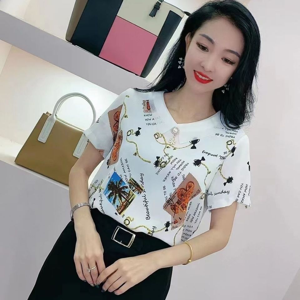 Dropshipping new chiffon shirt doll collar half-sleeved floral blouse satin chiffon positioning flowers to cover the flesh fashionable and fashionable women