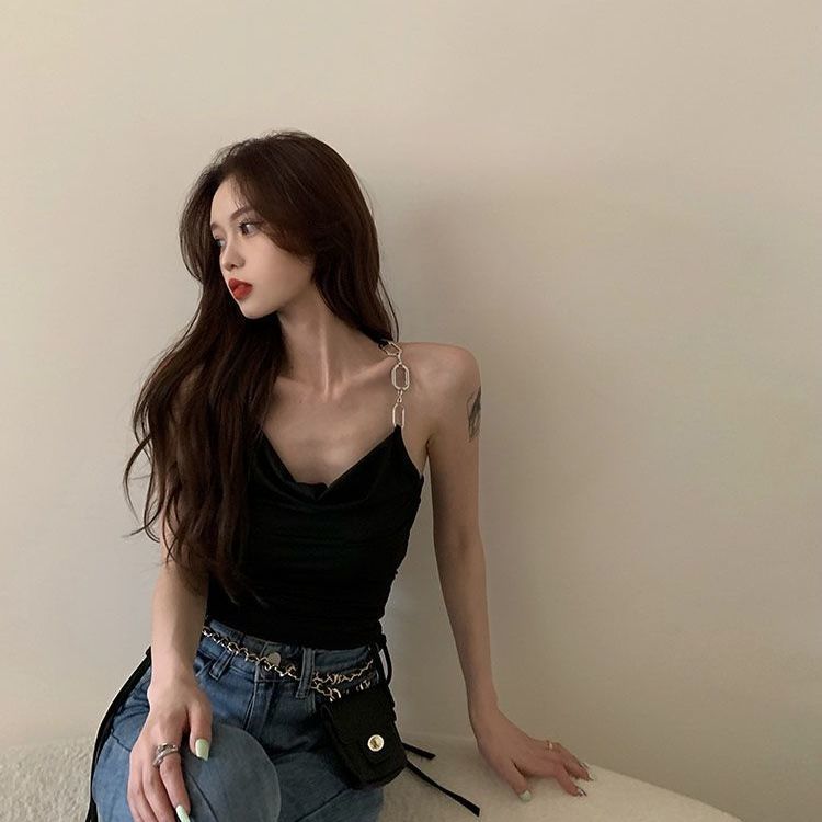 美式小吊帶背心女夏季外穿小眾設計感鏈條辣妹黑色高級感掛脖上衣