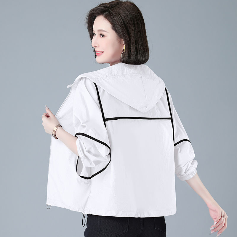 Women's thin sun protection clothing  new Korean version loose fashionable thin breathable contrast color hooded sun protection clothing jacket trendy