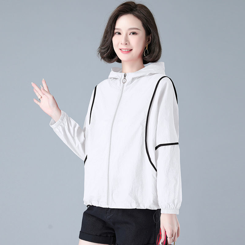 Women's thin sun protection clothing  new Korean version loose fashionable thin breathable contrast color hooded sun protection clothing jacket trendy