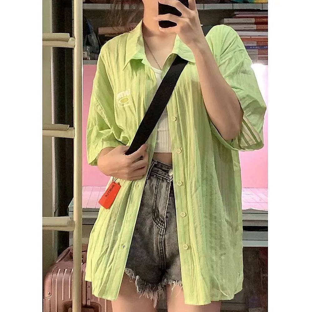 情侶裝綠色短袖襯衫女2022夏季新款寬鬆休閒設計感鹽系薄款襯衣潮