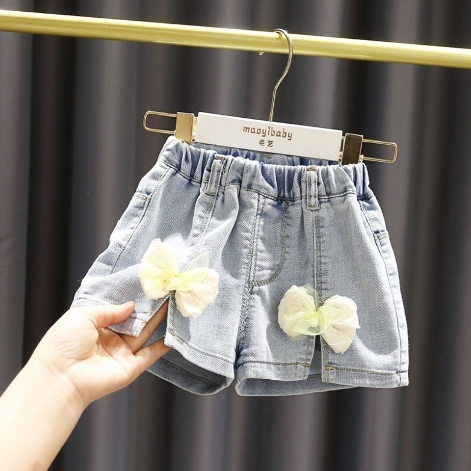 Children's clothing girls denim shorts summer 2023 new children's outerwear hot pants baby fashion all-match pants tide