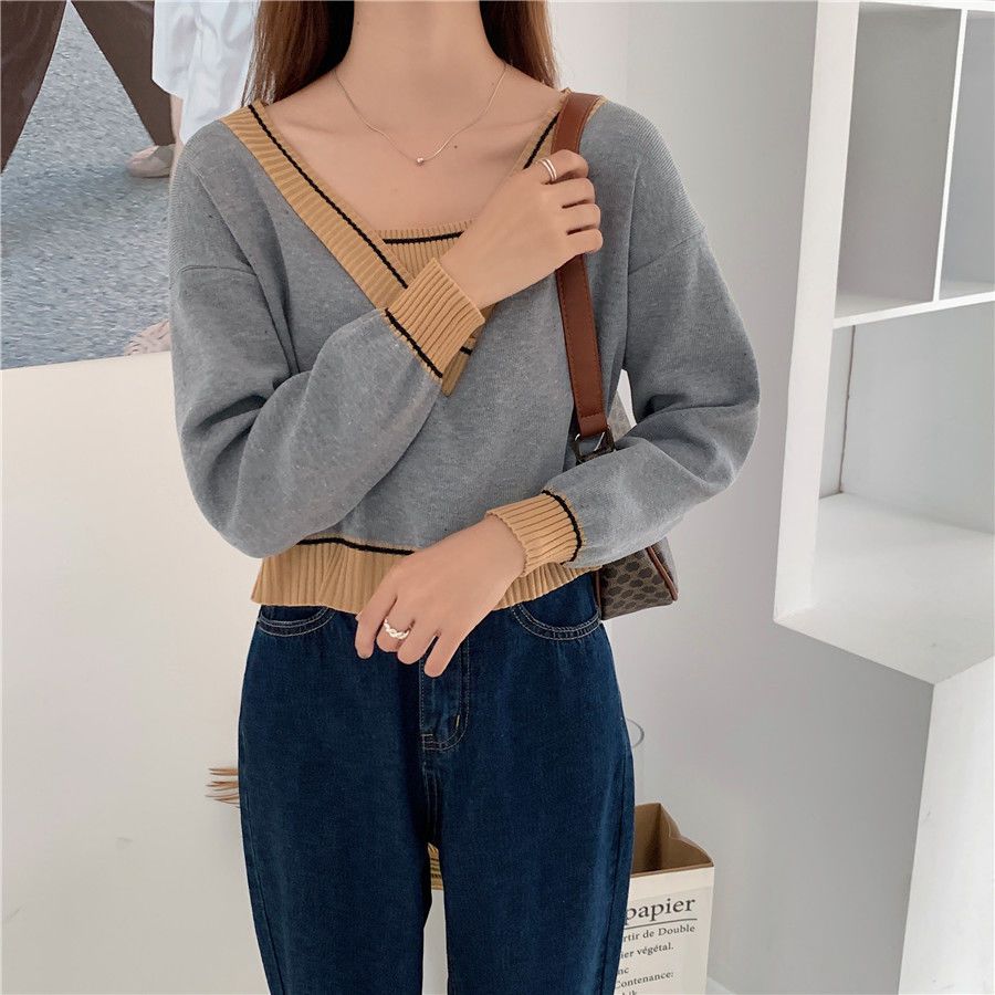 Early autumn  new women's tops V-neck French retro fake two pieces small short Japanese knitwear