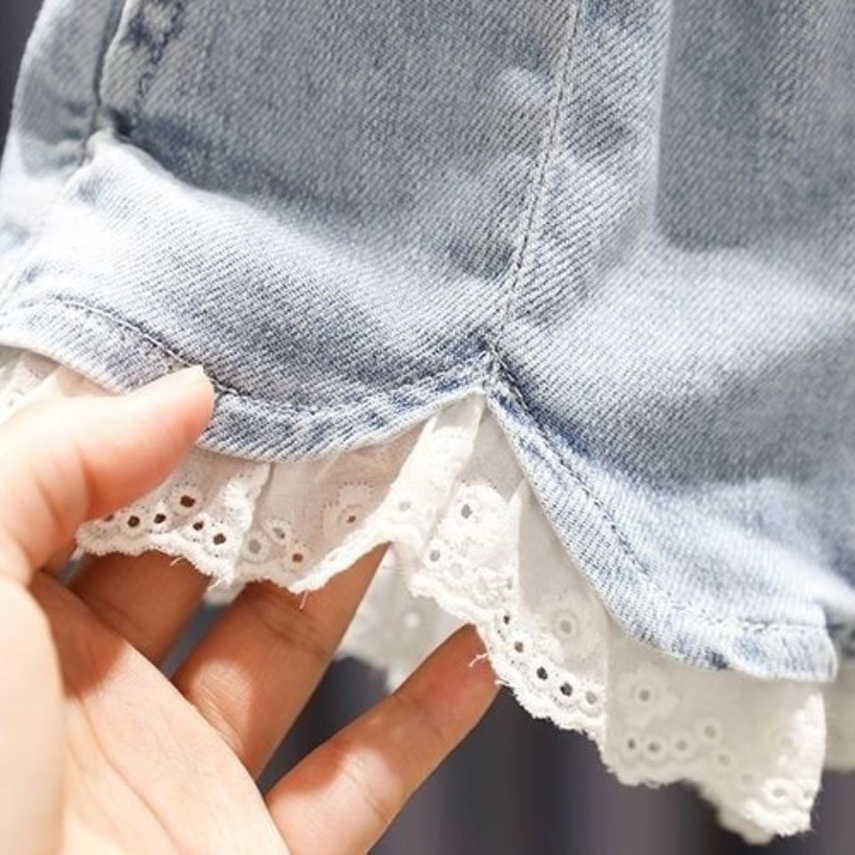 Children's clothing girls denim shorts summer 2023 new children's outerwear hot pants baby fashion all-match pants tide