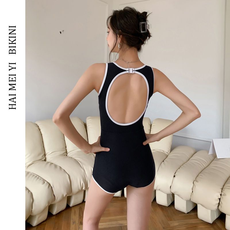  new ins Korean one-piece swimsuit women's small chest retro slim flat corner conservative hot spring swimsuit