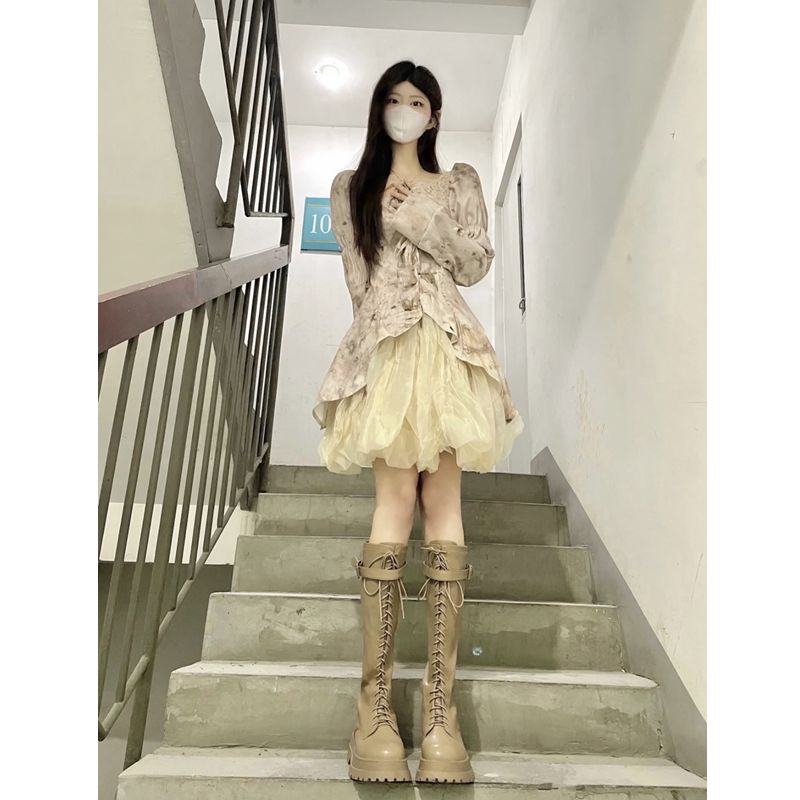 水墨暈染綁帶葫蘆袖拼蕾絲系帶扎染襯衫女+高腰蓬蓬半身裙兩件套