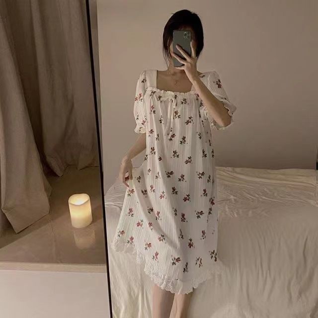 Ins style sweet floral pajamas women's summer short-sleeved nightdress thin section princess wind net red slim student dress