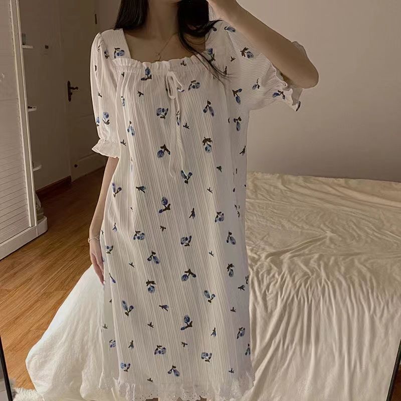 Ins style sweet floral pajamas women's summer short-sleeved nightdress thin section princess wind net red slim student dress