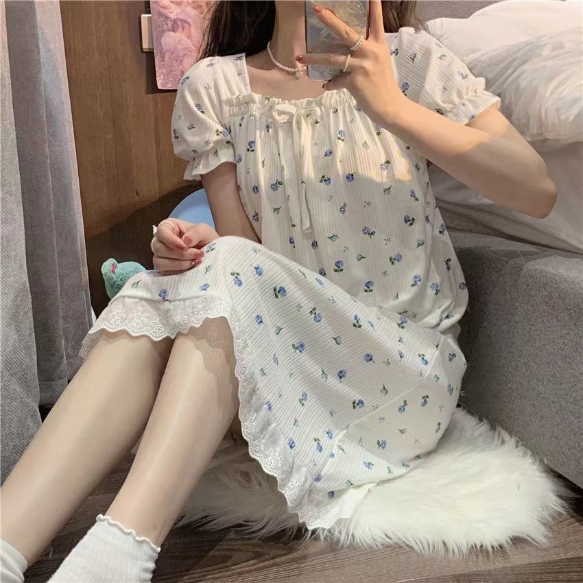 Ins style sweet floral pajamas women's summer short-sleeved nightdress thin section princess wind net red slim student dress