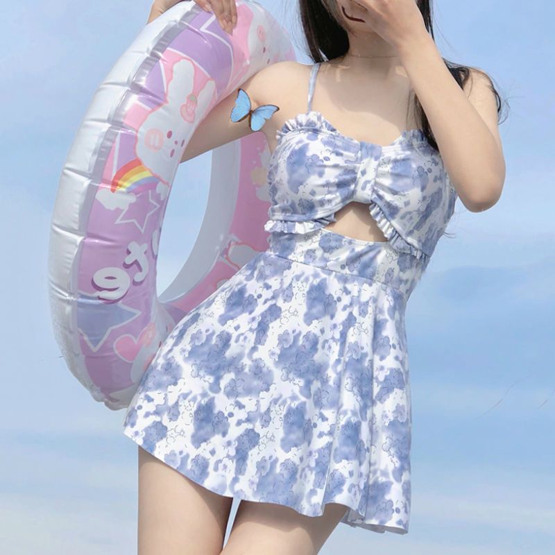 2023 new hot style pure lust swimsuit for women, ins style, covering belly, slimming, high-end hot spring Internet celebrity, small breasts gathered