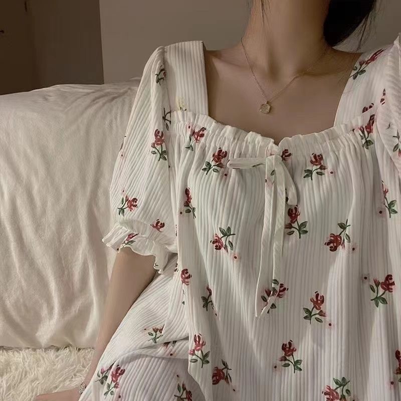 Ins style sweet floral pajamas women's summer short-sleeved nightdress thin section princess wind net red slim student dress