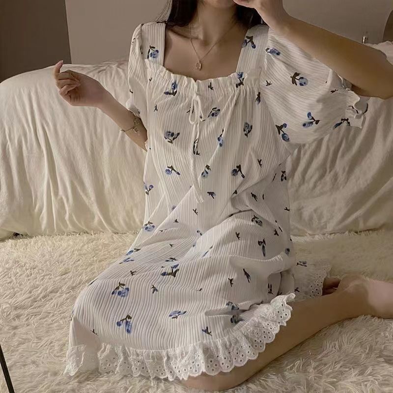 Ins style floral pajamas women's summer sweet nightdress short-sleeved thin section net red princess style student outerwear dress