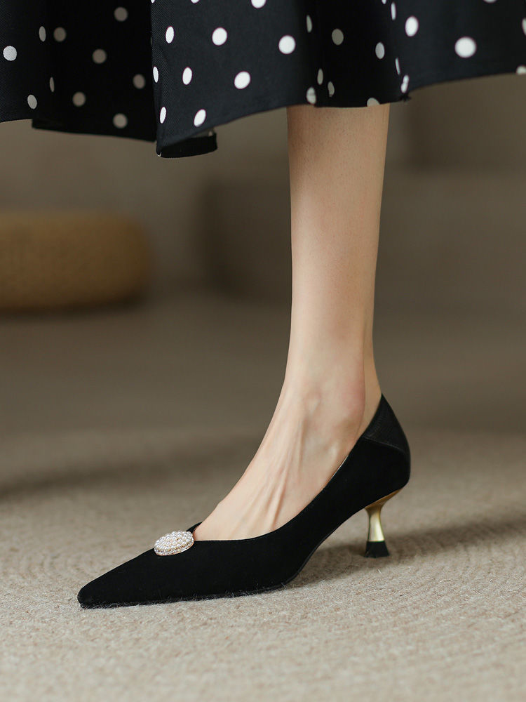 小跟鞋女法式珍珠气质黑色高跟鞋2022春款尖头细跟3公分猫跟单鞋