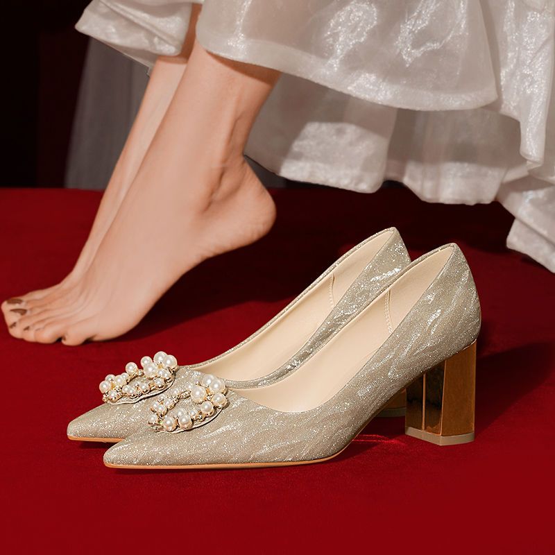 定制新娘主婚鞋秀禾婚纱两穿女粗跟不累脚中跟伴娘鞋高跟法式单鞋