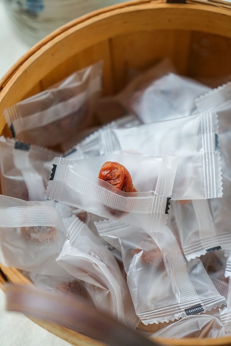 爆浆话梅! 80g袋装办公小零食