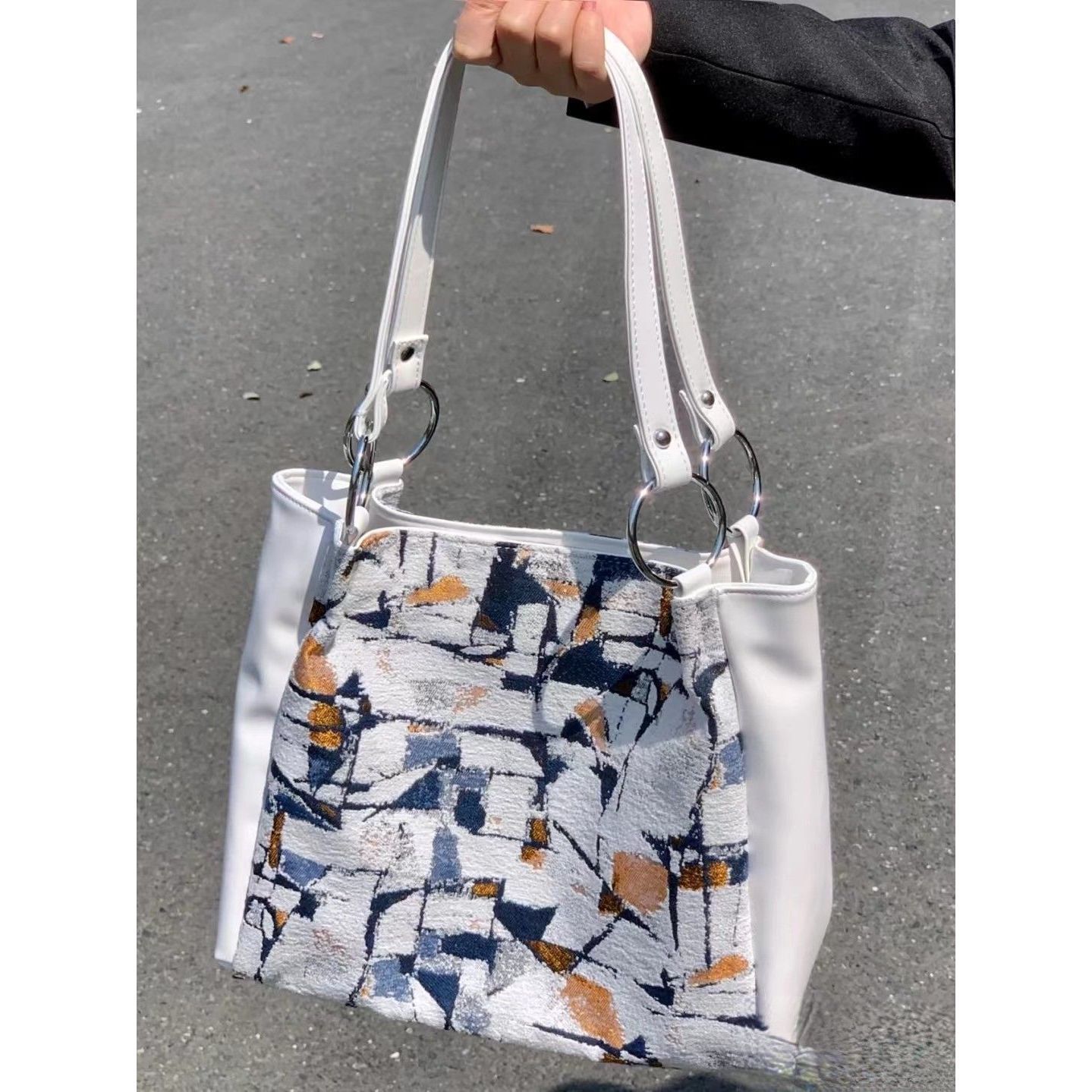 Summer new design oil painting Monet embroidery with yarn jacquard style commuting large capacity oblique span tote bag students in class
