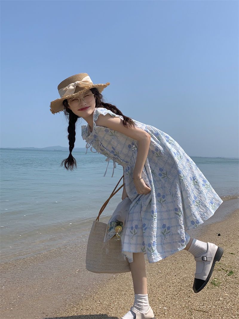 Blue tulip small flying sleeve dress female  summer new small fresh wood ear sleeveless doll skirt