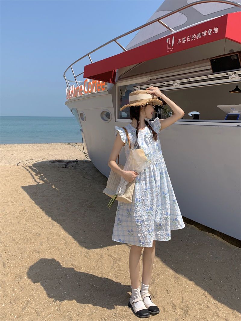 Blue tulip small flying sleeve dress female  summer new small fresh wood ear sleeveless doll skirt