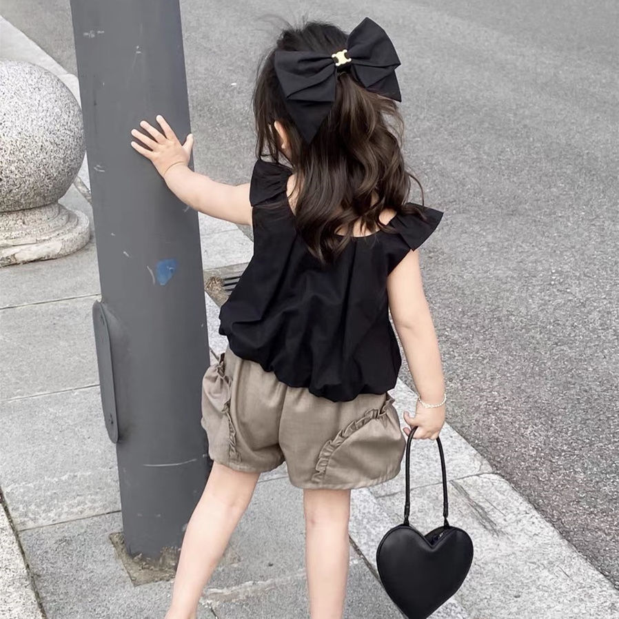 Korean version of children's clothing girls summer fashion suit foreign style black suspender top shorts fashion net red two-piece set trend